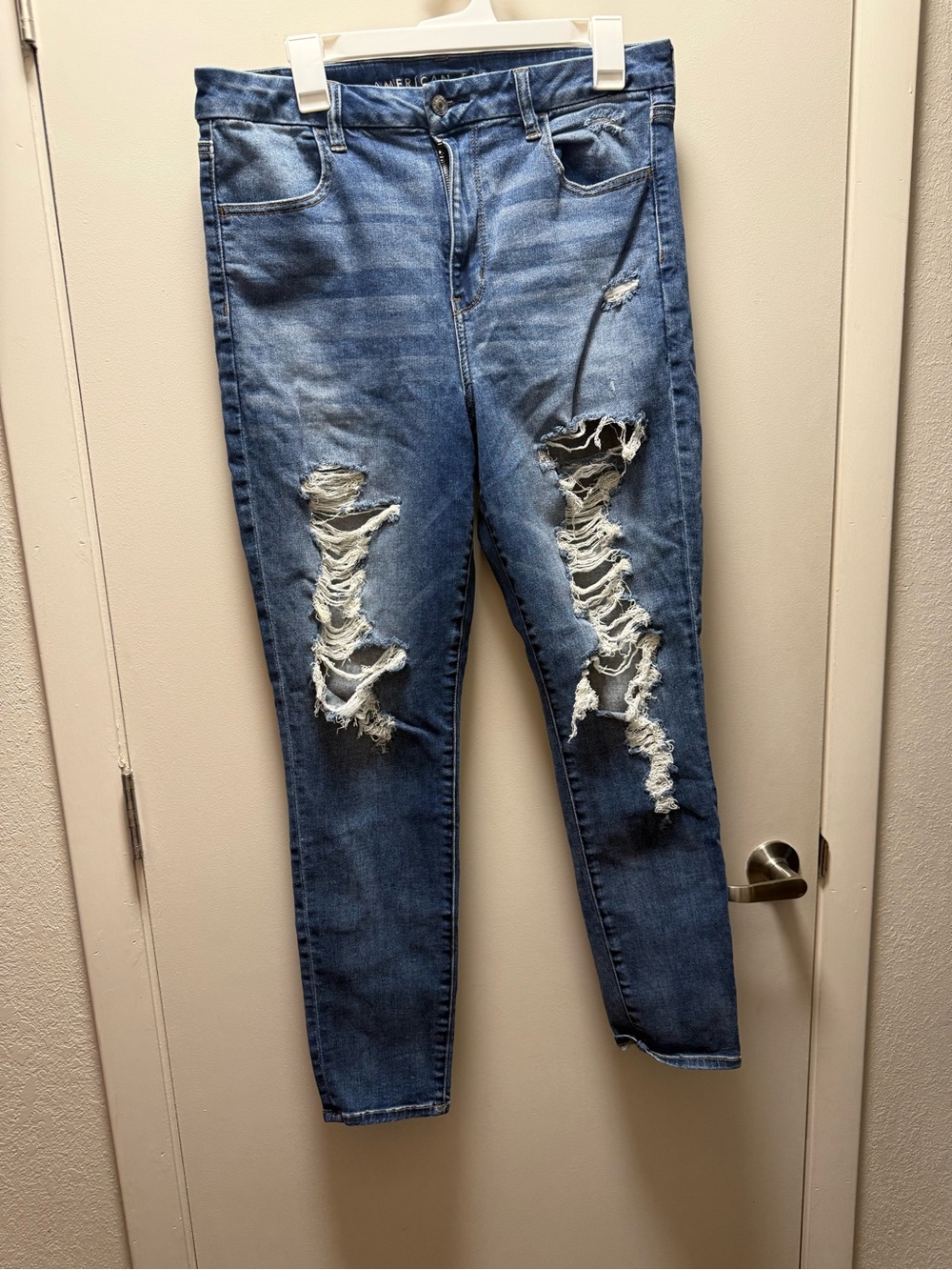 American Eagle Outfitters Ripped Skinny Blue Jeans